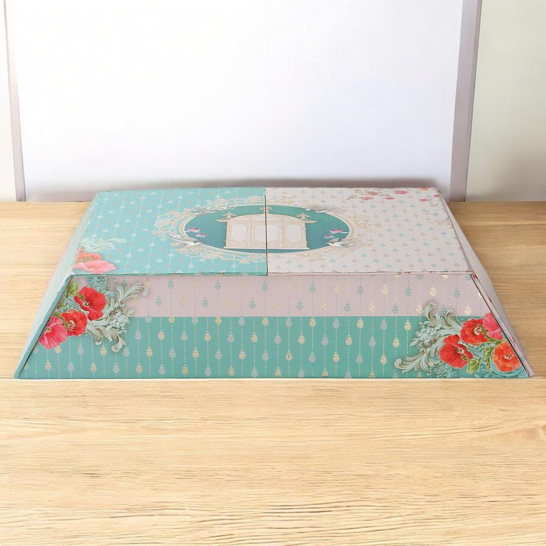 Elite Festive Wooden Gift Set – 3 Jars & 12 Compartments